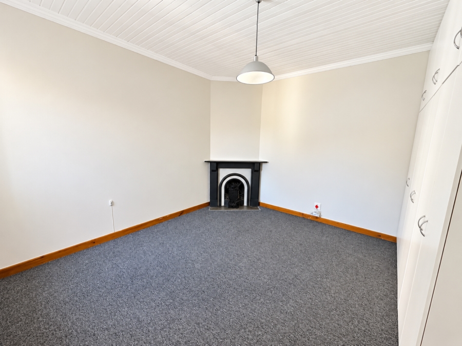 2 Bedroom Property for Sale in Green Point Western Cape